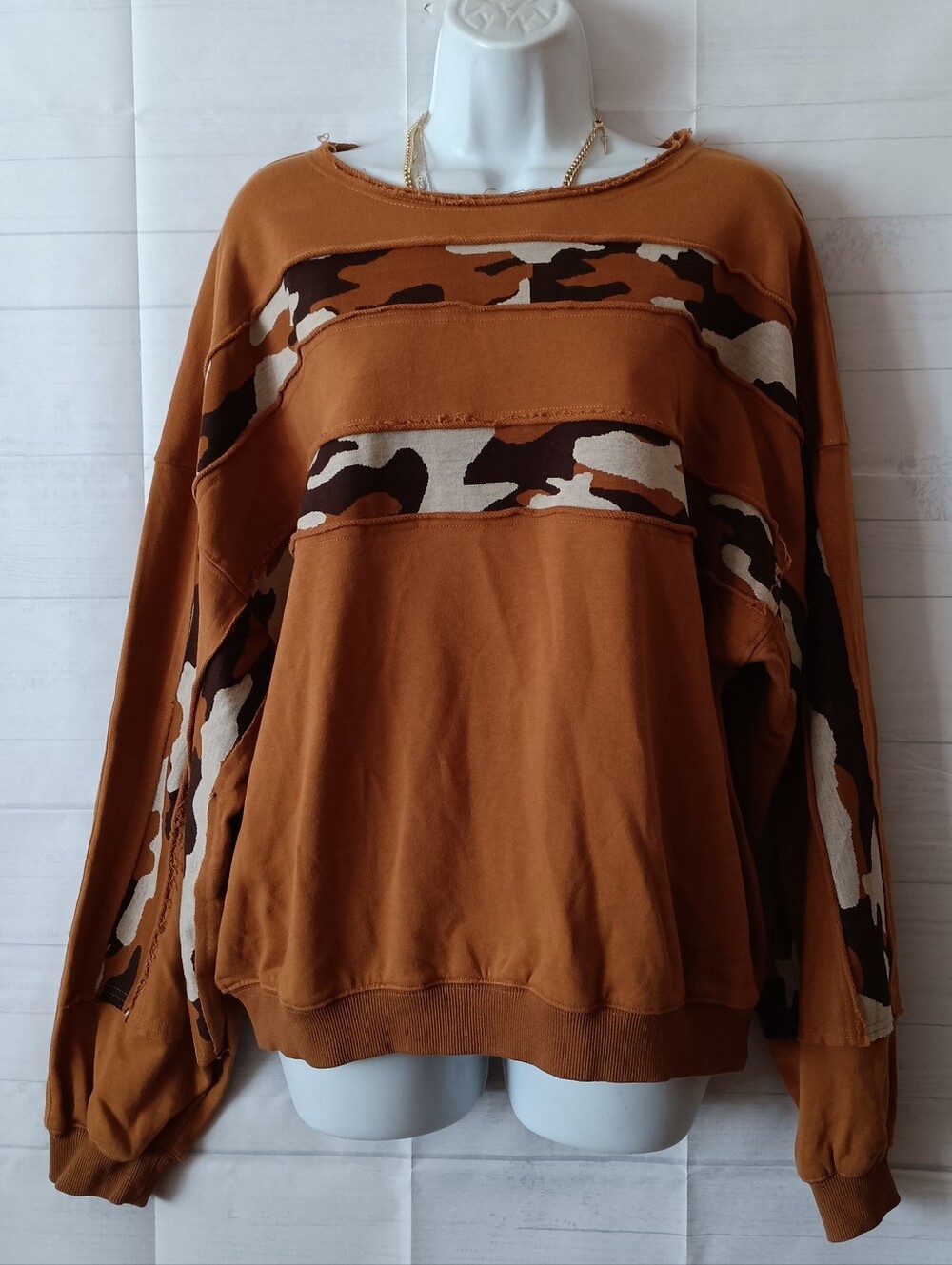 Oli & Hali Size M Brown Camo Oversized Pullover Sweatshirt